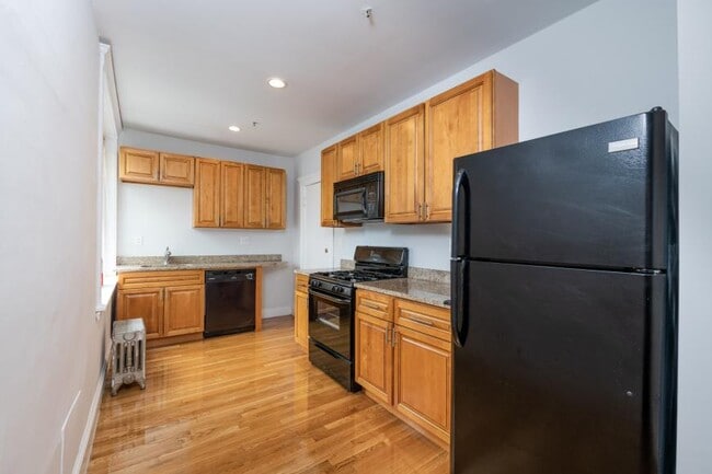 property at 286 Chestnut Hill Ave