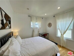 947 5th St in Santa Monica, CA - Building Photo - Building Photo