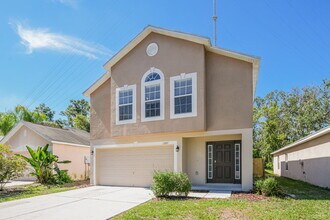 13809 Gentle Woods Ave in Riverview, FL - Foto de edificio - Building Photo