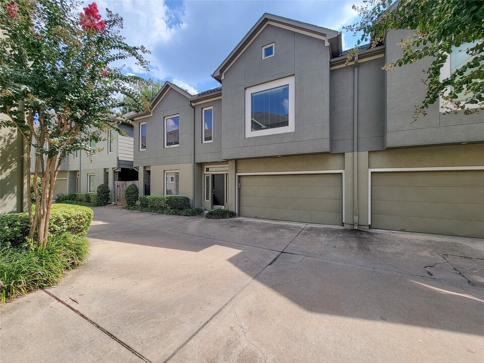 1124 Patterson St in Houston, TX - Building Photo