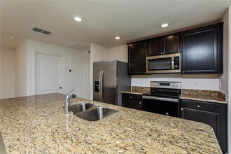 35685 Rose Moss Ave in Leesburg, FL - Building Photo - Building Photo