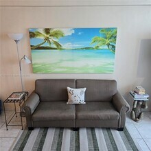 5445 Collins Ave in Miami Beach, FL - Building Photo - Building Photo