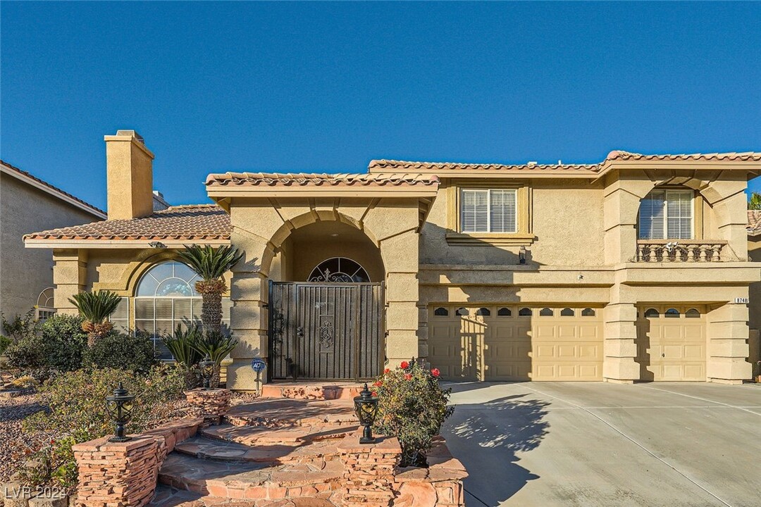 8748 Castle Hill Ave in Las Vegas, NV - Building Photo