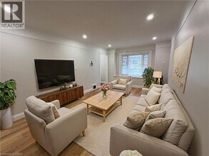 232 Rodgers Rd in Hamilton, ON - Building Photo - Building Photo