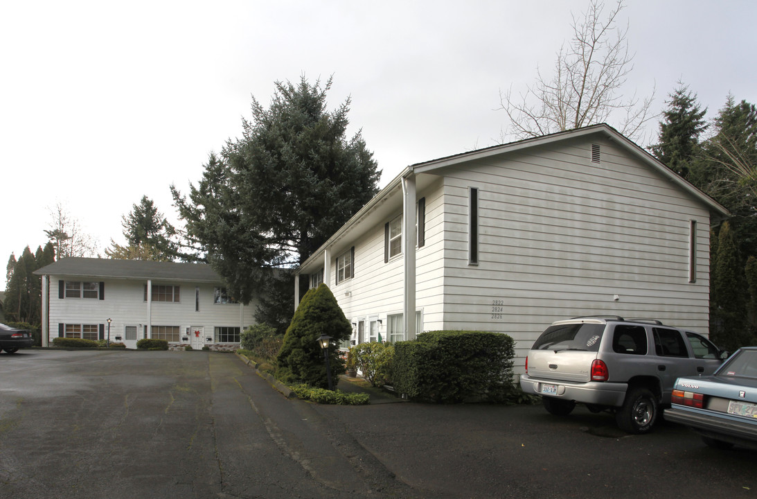 2814-2826 SW Troy St in Portland, OR - Building Photo