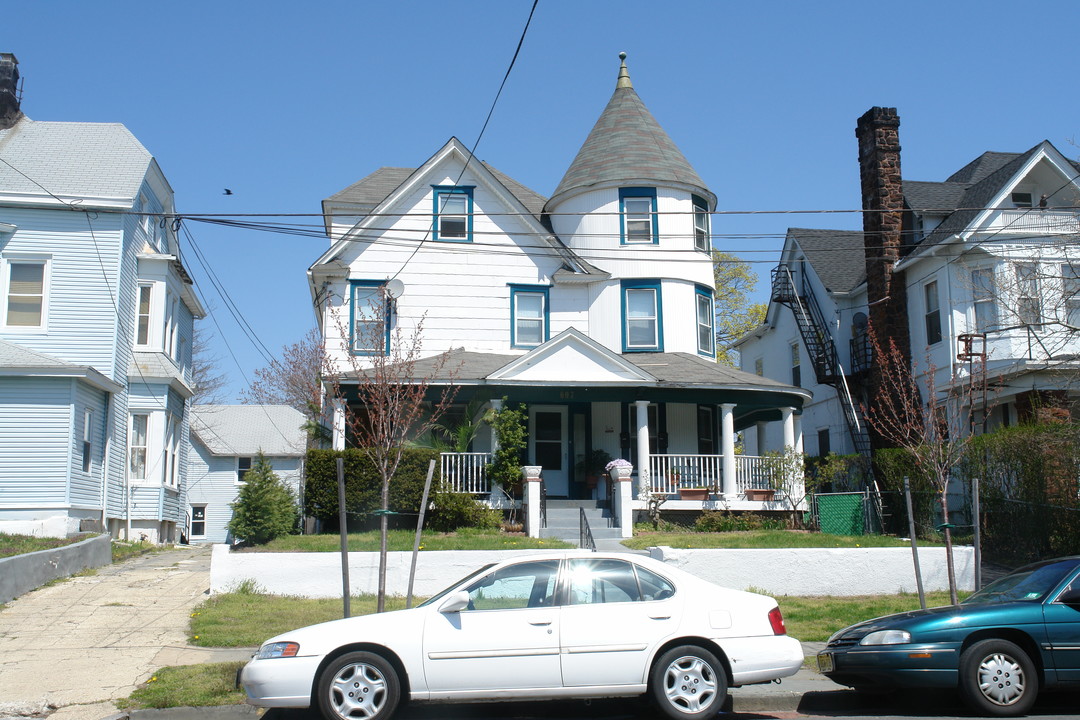 607 1st Ave in Asbury Park, NJ - Foto de edificio