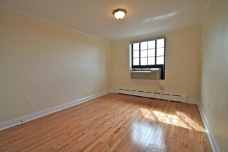 45 Brattle St, Unit 602 in Cambridge, MA - Building Photo - Building Photo