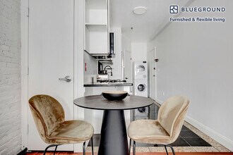 661 Washington St, Unit FL3-ID740 in New York, NY - Building Photo - Building Photo