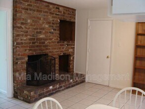 112 Jacquelyn Dr in Savannah, GA - Building Photo - Building Photo