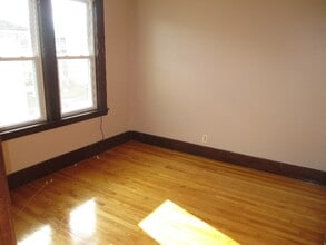 216 Ingleside Ave in Worcester, MA - Building Photo - Building Photo