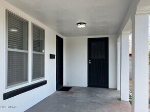 423 E Crescent Ave in Mesa, AZ - Building Photo - Building Photo