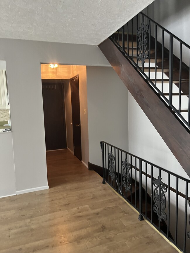 430 Inverrary Ln in Deerfield, IL - Building Photo - Building Photo