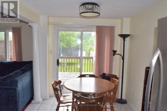 75 Hewitt Ln in Guelph, ON - Building Photo - Building Photo