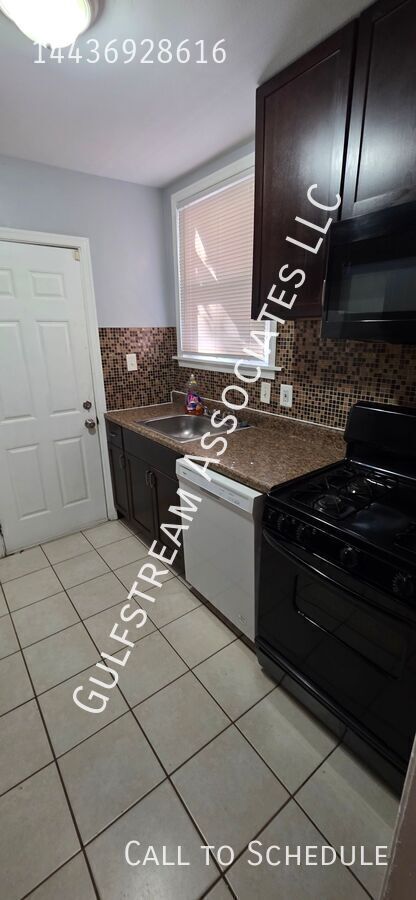 property at 3217 Avon Ave