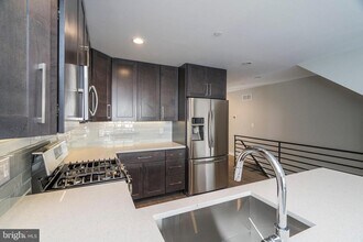 1434 Clymer St in Philadelphia, PA - Building Photo - Building Photo
