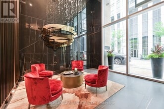 11-5011 Yorkville Ave in Toronto, ON - Building Photo - Building Photo