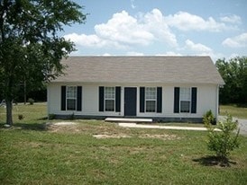 103 Fairway Green Dr