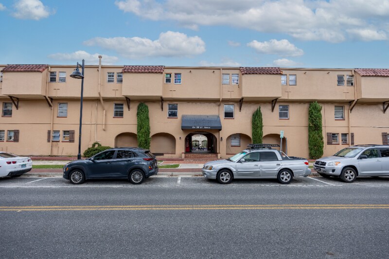 914 SW 8th Ave in Gainesville, FL - Building Photo