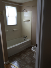 428 Hill Dr in Bristol, VA - Building Photo - Building Photo