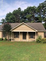 8341 Old Forge Rd in Southaven, MS - Building Photo