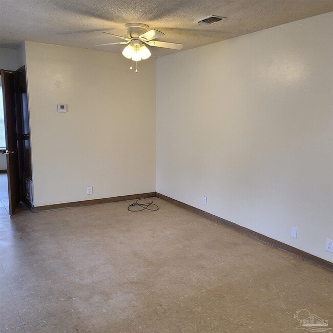 1800 W Belmont St in Pensacola, FL - Building Photo - Building Photo