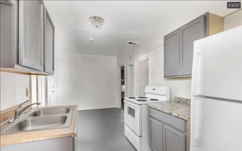 3518 W 8th St in Cincinnati, OH - Building Photo - Building Photo