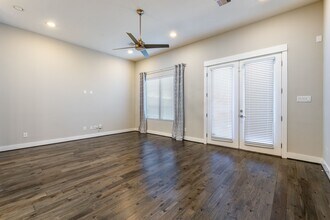 806 Thornton Rd in Houston, TX - Building Photo - Building Photo