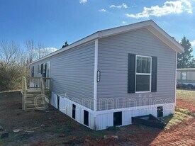 105 Paynes Dairy Rd in Taylorsville, NC - Building Photo