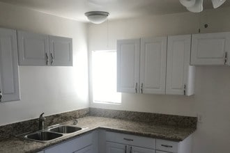 4166 W 162nd St in Lawndale, CA - Building Photo - Building Photo