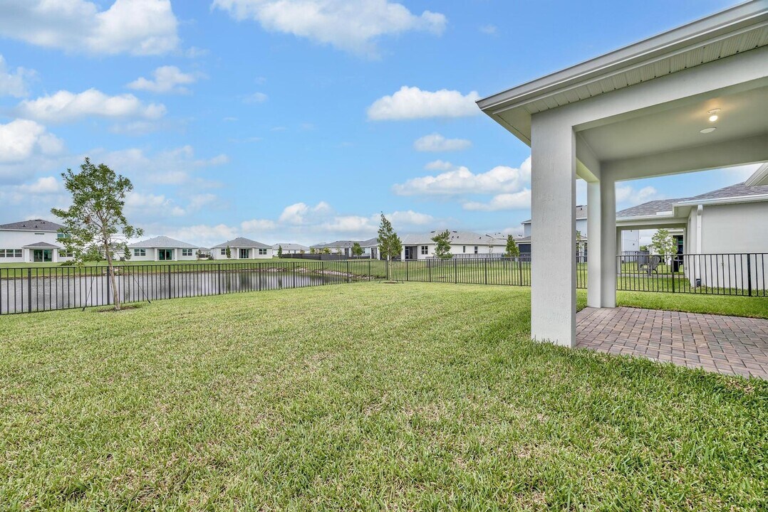 14451 Southwest in Port St. Lucie, FL - Building Photo