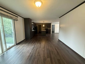 1236 N Oaklane Rd in Springfield, IL - Building Photo - Building Photo