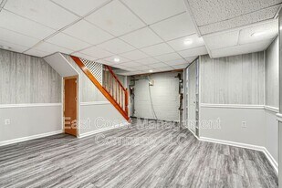 7818 New Battle Grove Rd in Dundalk, MD - Building Photo