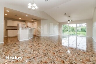 170 Peerless St in Lehigh Acres, FL - Building Photo - Building Photo