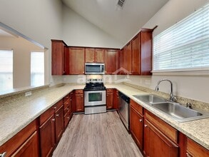 5027 Abercromby St in Charlotte, NC - Building Photo - Building Photo