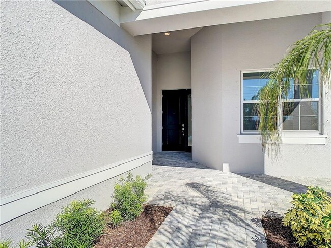 4861 Sevilla Shores Dr in Wimauma, FL - Building Photo - Building Photo