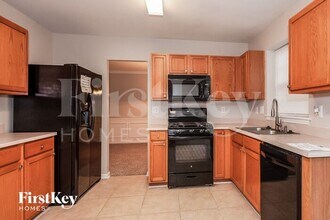 7829 Cafferty Cir in Charlotte, NC - Building Photo - Building Photo