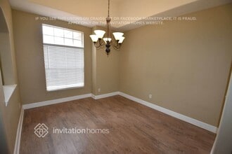 1262 Western Pine Cir in Sarasota, FL - Building Photo - Building Photo