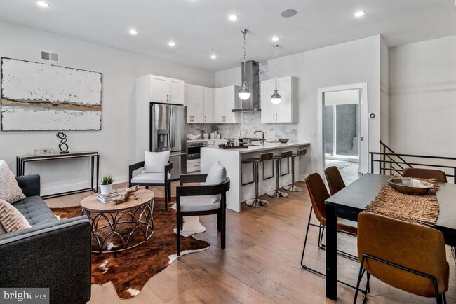 property at 1910 Brown St