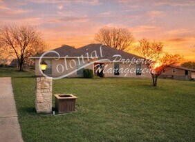 3104 Valley Oaks Cir in Harker Heights, TX - Building Photo