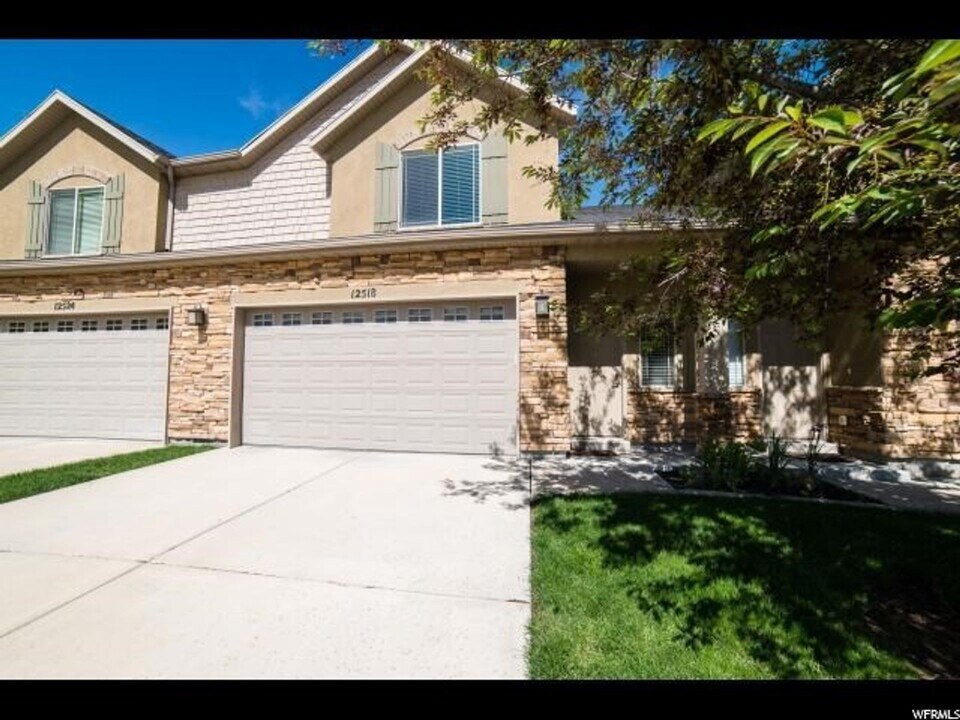 12518 Maitland Rd in Riverton, UT - Foto de edificio