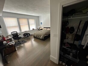 1414 Beacon St, Unit 2 in Brookline, MA - Building Photo - Building Photo