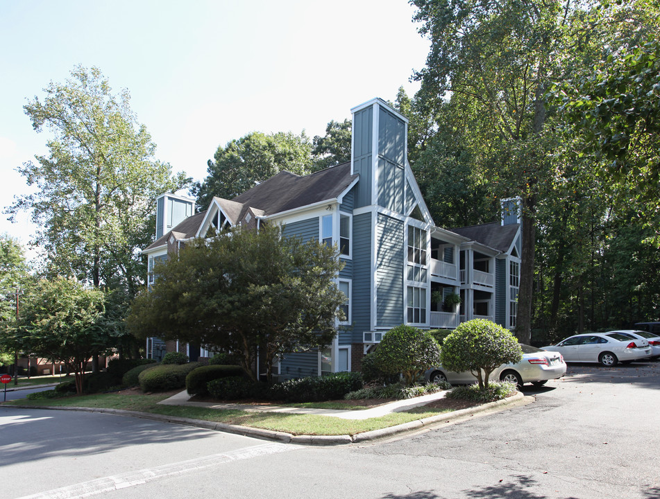 Villages of Eastover Glen in Charlotte, NC - Building Photo