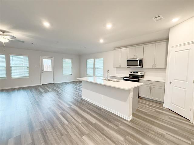 property at 1909 Canyon Ln