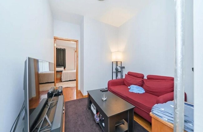 property at 462 9th Ave