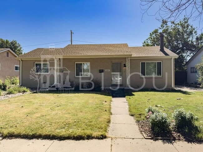 property at 2407 N Meade Ave