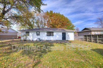 204 E 24th St in Pittsburg, KS - Foto de edificio - Building Photo