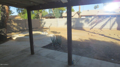 4030 E Windrose Dr in Phoenix, AZ - Building Photo - Building Photo