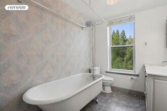 14 Virginia Pl in Brooklyn, NY - Building Photo - Building Photo