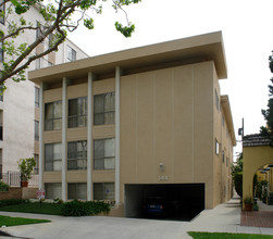 144 N Almont Dr in Beverly Hills, CA - Building Photo - Building Photo