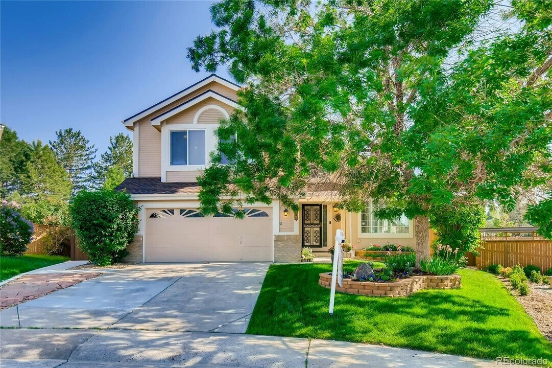 9879 Concord Ct in Littleton, CO - Building Photo